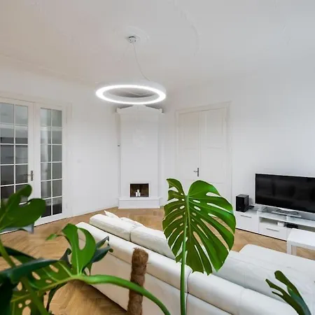 Art Nouveau - 210 M2 Apartmán *